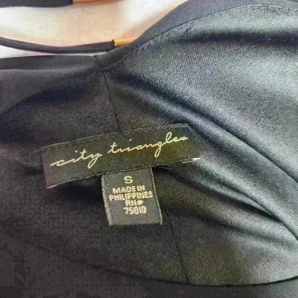 City Triangles women's black dress open back size small - Picture 5 of 7